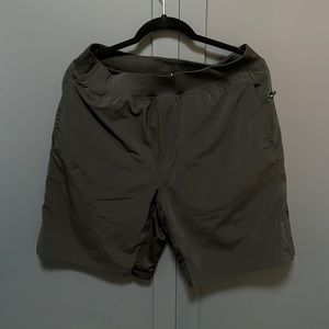 Fabletics Black 9 inch lined runners shorts